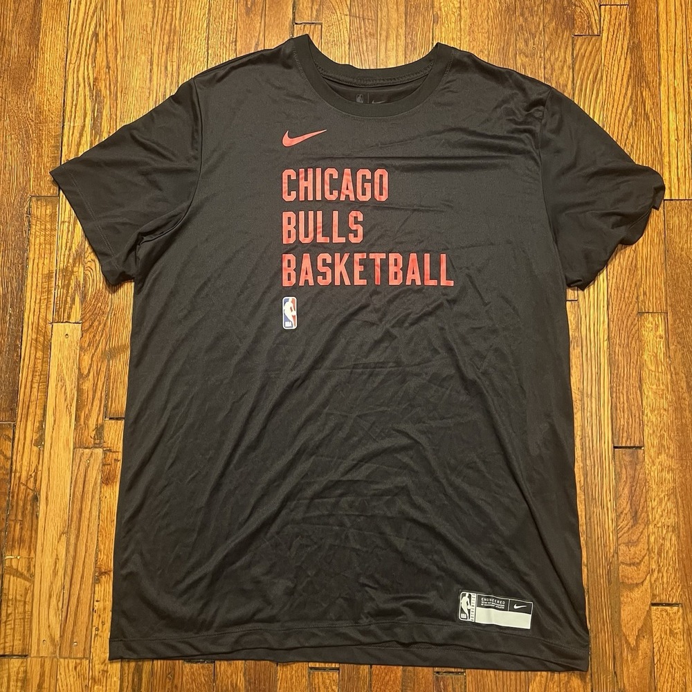 Nike Chicago Bulls T Shirt Dri Fit Size XL-Tall Black